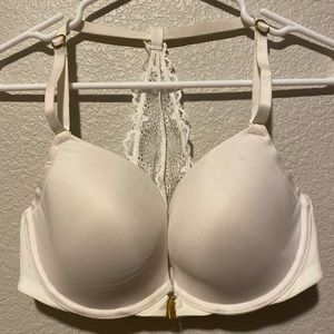 36DD Cacique 3 way bra! Never worn
